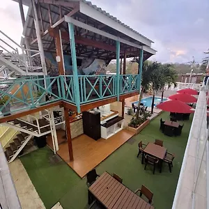 Isla Tropical Estalagem